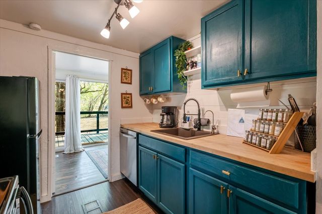 500 Gemini Court, Granbury, TX 76049