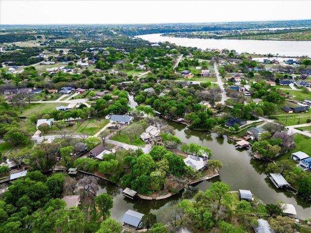 500 Gemini Court, Granbury, TX 76049