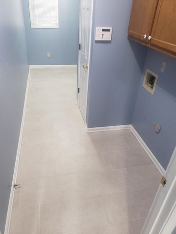 8739 CEDAR MILLS CIR, Memphis, TN 38016