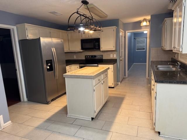 8739 CEDAR MILLS CIR, Memphis, TN 38016