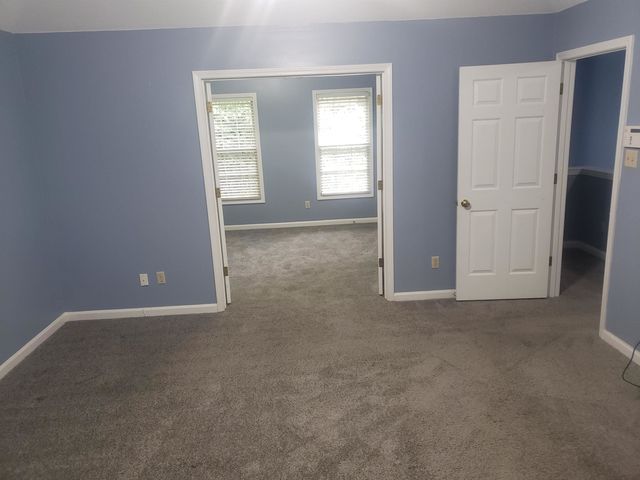 8739 CEDAR MILLS CIR, Memphis, TN 38016