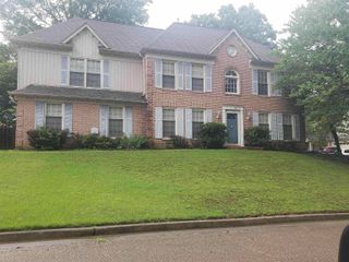 8739 CEDAR MILLS CIR, Memphis, TN 38016
