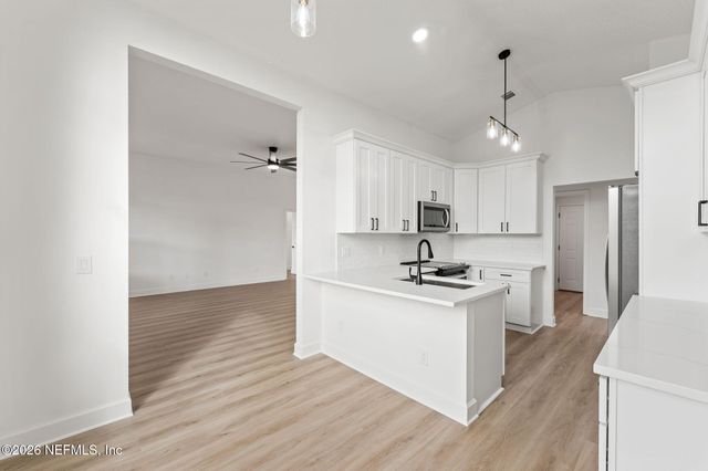 15738 NORTHSIDE Drive E, Jacksonville, FL 32218