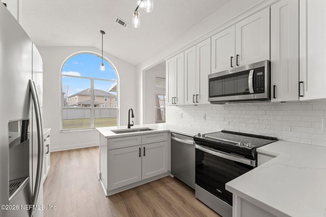 15738 NORTHSIDE Drive E, Jacksonville, FL 32218