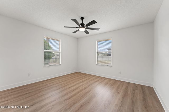 15738 NORTHSIDE Drive E, Jacksonville, FL 32218