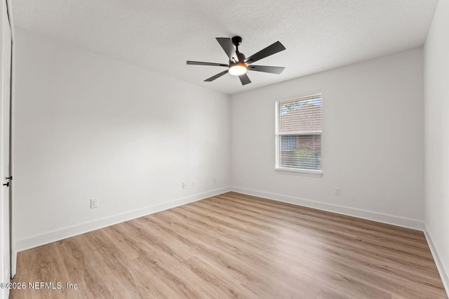 15738 NORTHSIDE Drive E, Jacksonville, FL 32218