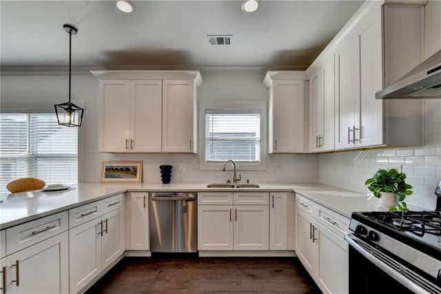 45 Sudderth Street, Buford, GA 30518