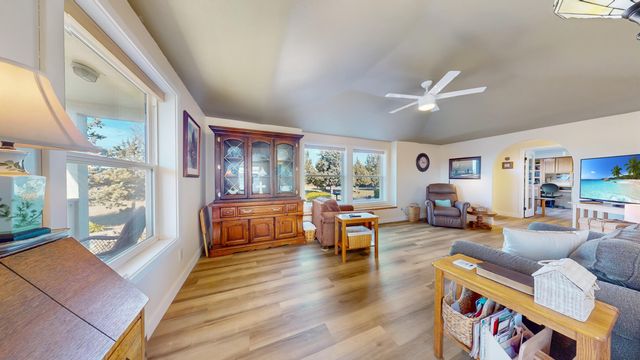 14734 SW Peninsula Drive, Terrebonne, OR 97760