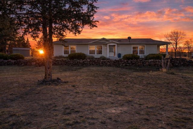 14734 SW Peninsula Drive, Terrebonne, OR 97760