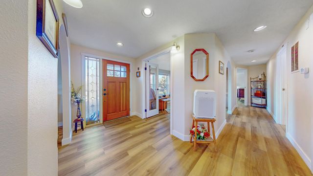 14734 SW Peninsula Drive, Terrebonne, OR 97760