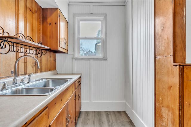 2444 Dewey Street, Homestead, PA 15120