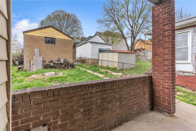 2444 Dewey Street, Homestead, PA 15120