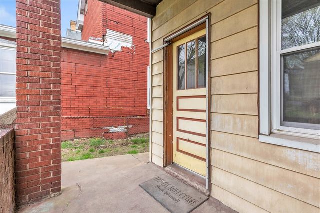 2444 Dewey Street, Homestead, PA 15120