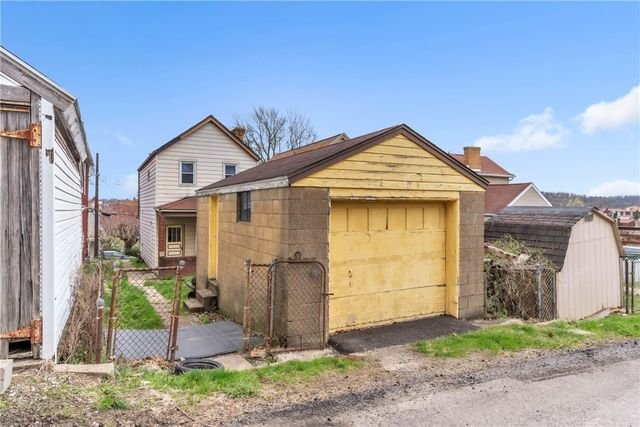 2444 Dewey Street, Homestead, PA 15120