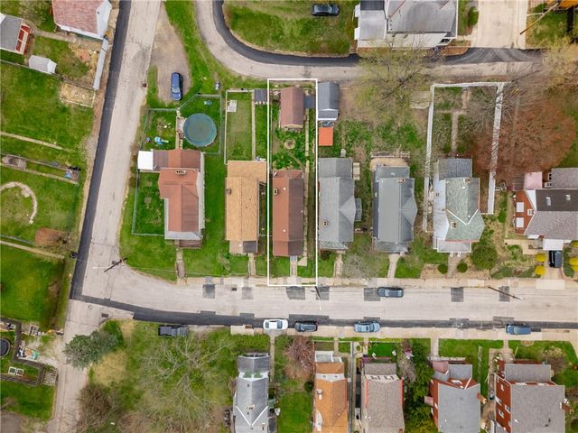 2444 Dewey Street, Homestead, PA 15120