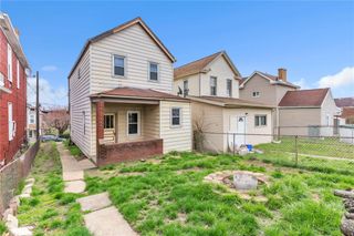 2444 Dewey Street, Homestead, PA 15120