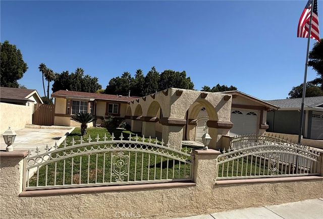 3461 Crownsworth, Corona, CA 92879