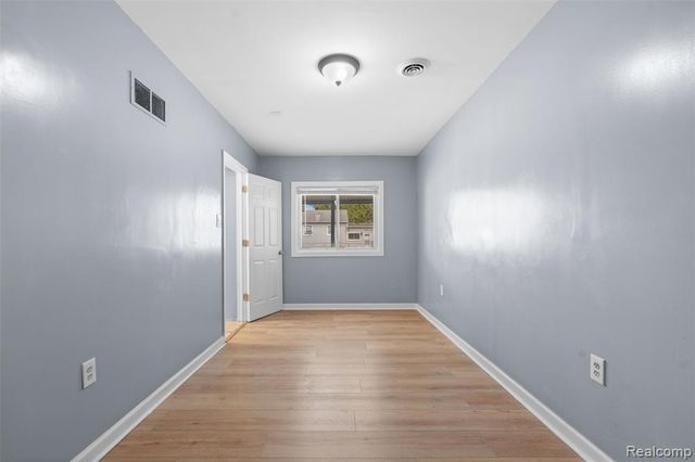 21090 Gentner Street, Warren, MI 48089