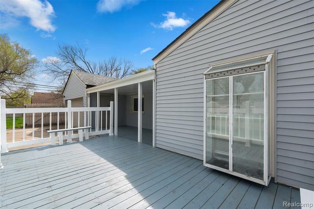 21090 Gentner Street, Warren, MI 48089
