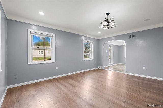 21090 Gentner Street, Warren, MI 48089