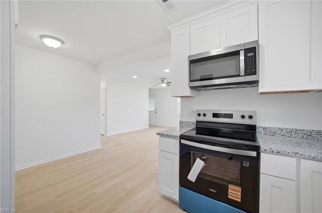 3632 Pamlico CIR, Norfolk, VA 23513