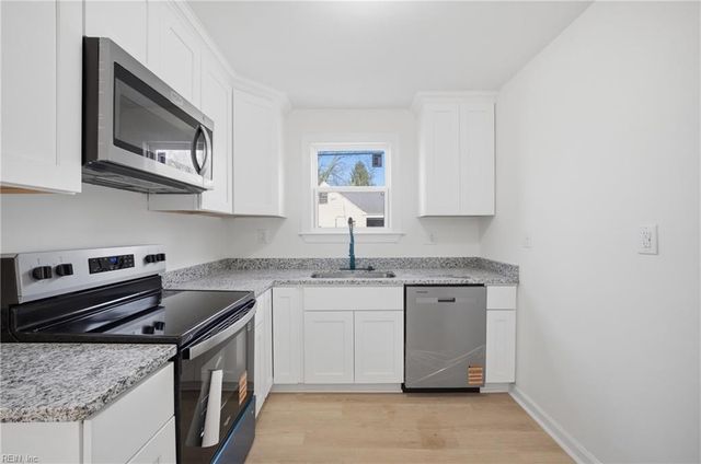 3632 Pamlico CIR, Norfolk, VA 23513