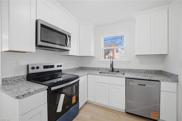 3632 Pamlico CIR, Norfolk, VA 23513