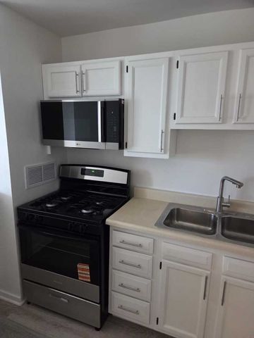 2901 S Michigan Avenue 506, Chicago, IL 60616