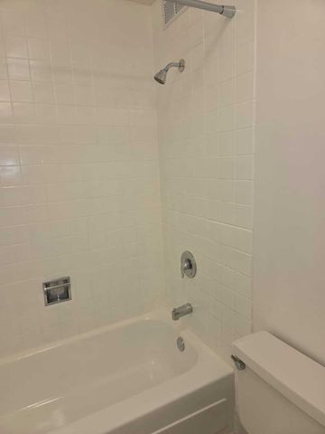 2901 S Michigan Avenue 506, Chicago, IL 60616