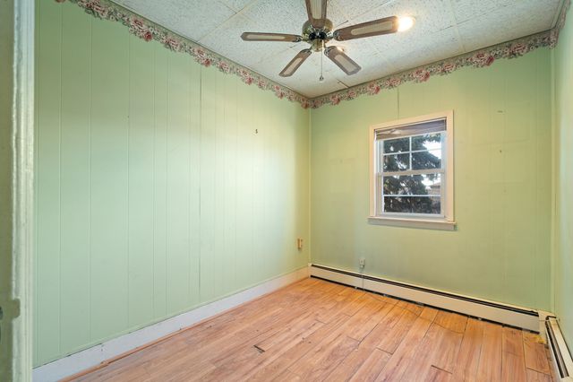 526 AVENUE E, Bayonne, NJ 07002