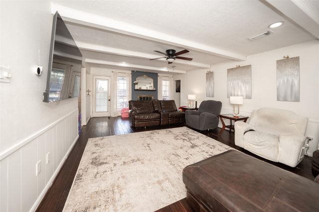 8306 Bo Jack Drive, Houston, TX 77040