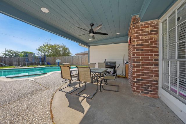 8306 Bo Jack Drive, Houston, TX 77040
