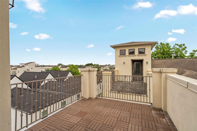 5646 Larkin Street, Houston, TX 77007
