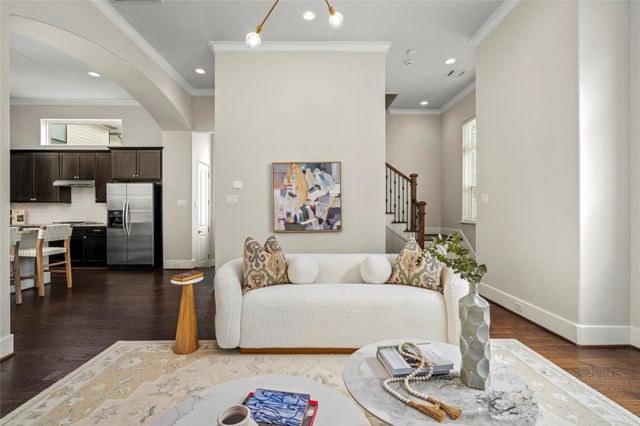 5646 Larkin Street, Houston, TX 77007