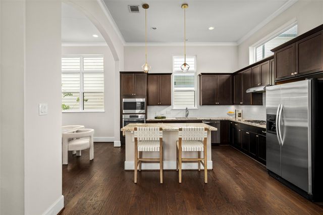 5646 Larkin Street, Houston, TX 77007