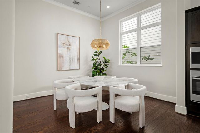 5646 Larkin Street, Houston, TX 77007