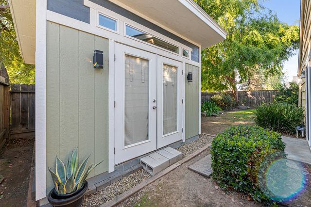 8099 N Orchard Street, Fresno, CA 93720