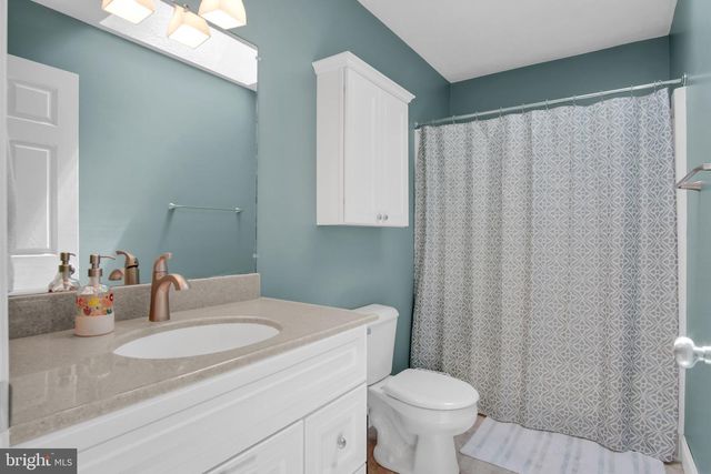 2140 CANTERBURY DR., Mechanicsburg, PA 17055