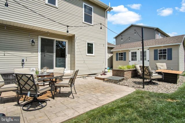 2140 CANTERBURY DR., Mechanicsburg, PA 17055