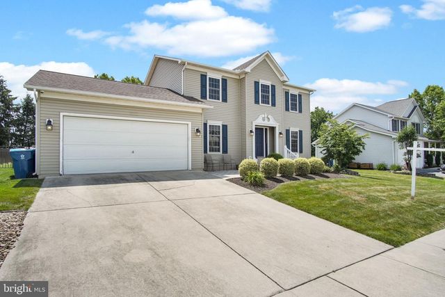 2140 CANTERBURY DR., Mechanicsburg, PA 17055