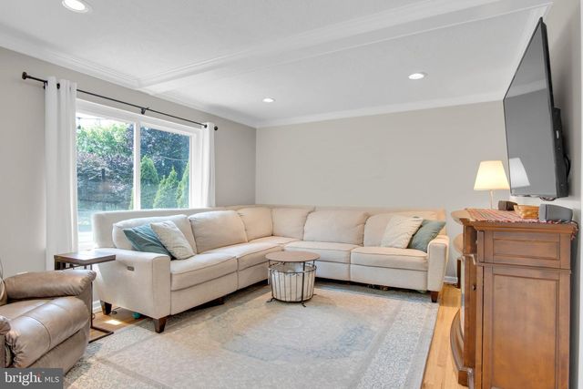 2140 CANTERBURY DR., Mechanicsburg, PA 17055