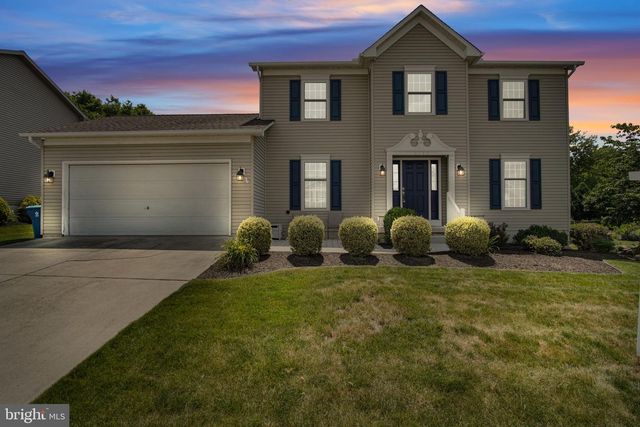 2140 CANTERBURY DR., Mechanicsburg, PA 17055