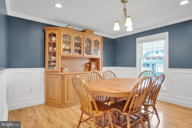 2140 CANTERBURY DR., Mechanicsburg, PA 17055