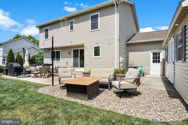 2140 CANTERBURY DR., Mechanicsburg, PA 17055