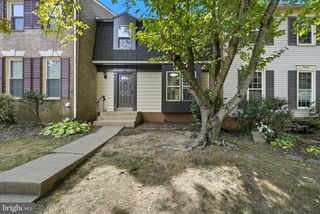 9611 SCOTCH HAVEN DR, Vienna, VA 22181