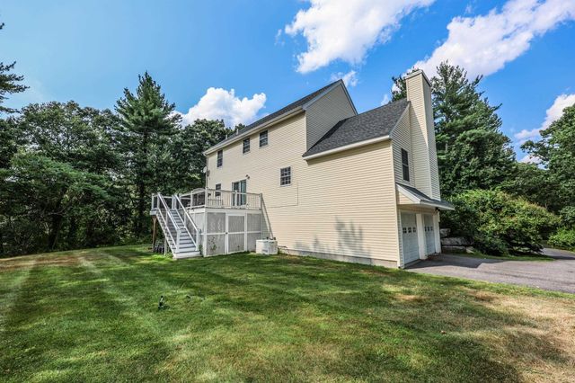 9 Breakneck Road, Hudson, NH 03051