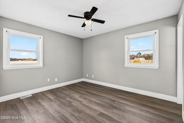 290 Cow Horn Road, Richlands, NC 28574