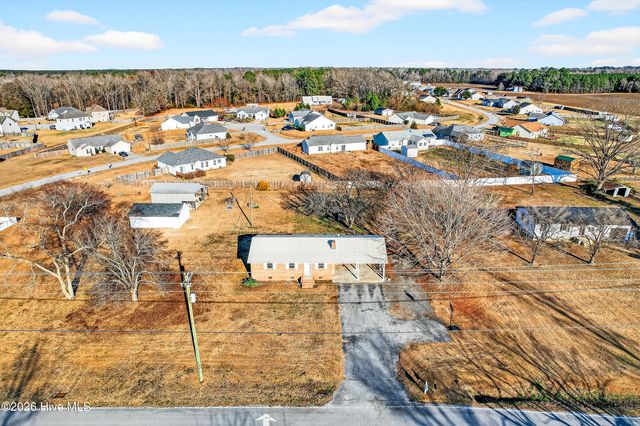 290 Cow Horn Road, Richlands, NC 28574