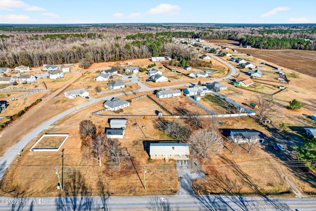 290 Cow Horn Road, Richlands, NC 28574