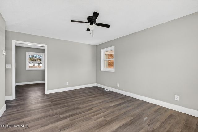 290 Cow Horn Road, Richlands, NC 28574